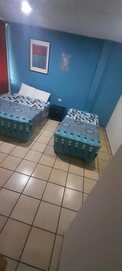 Hotel Happy House San Salvador Buitenkant foto